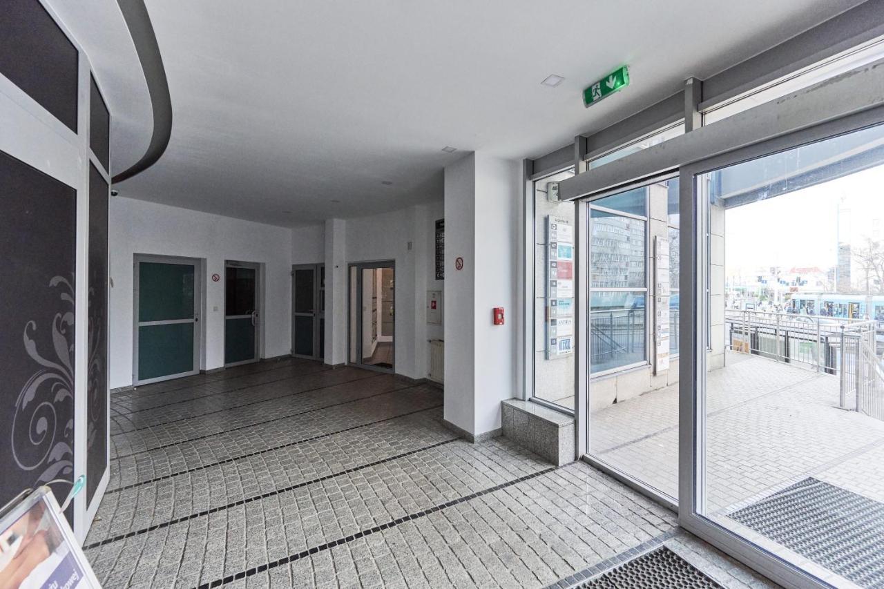 Apartments Wroclaw Legnicka By Noclegi Renters Exterior photo