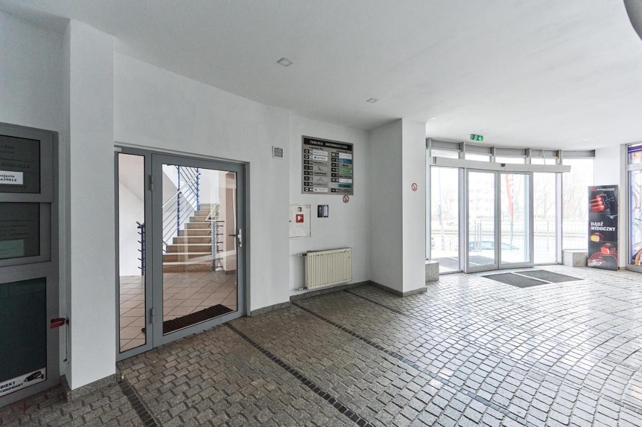 Apartments Wroclaw Legnicka By Noclegi Renters Exterior photo