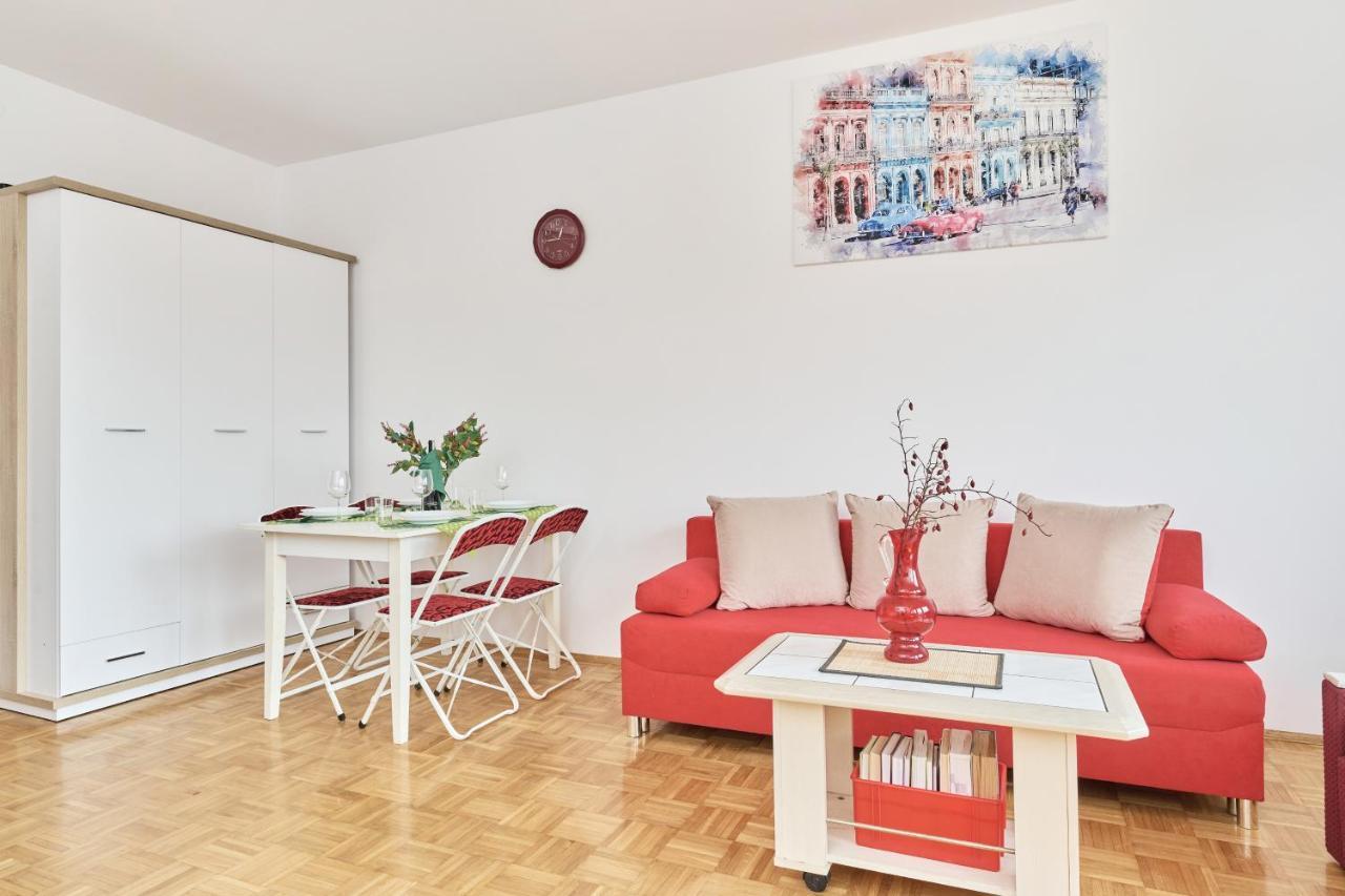 Apartments Wroclaw Legnicka By Noclegi Renters Exterior photo